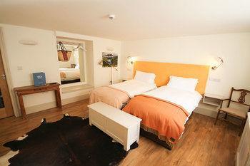 Quinlan & Cooke Boutique Townhouse Hotel Кахерсивен Екстериор снимка